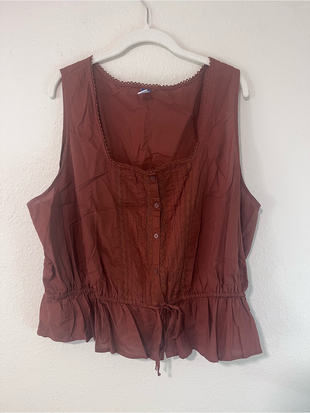 Old Navy Sleeveless Button-Front Peplum Top - Rust Brown